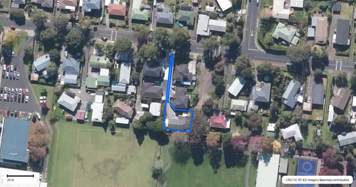 Property context map for 30C Pinedale Place, Henderson, Auckland