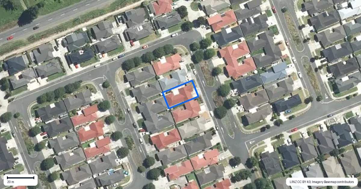 Property context map for 32 Tarapiroe Avenue, Takanini, Auckland