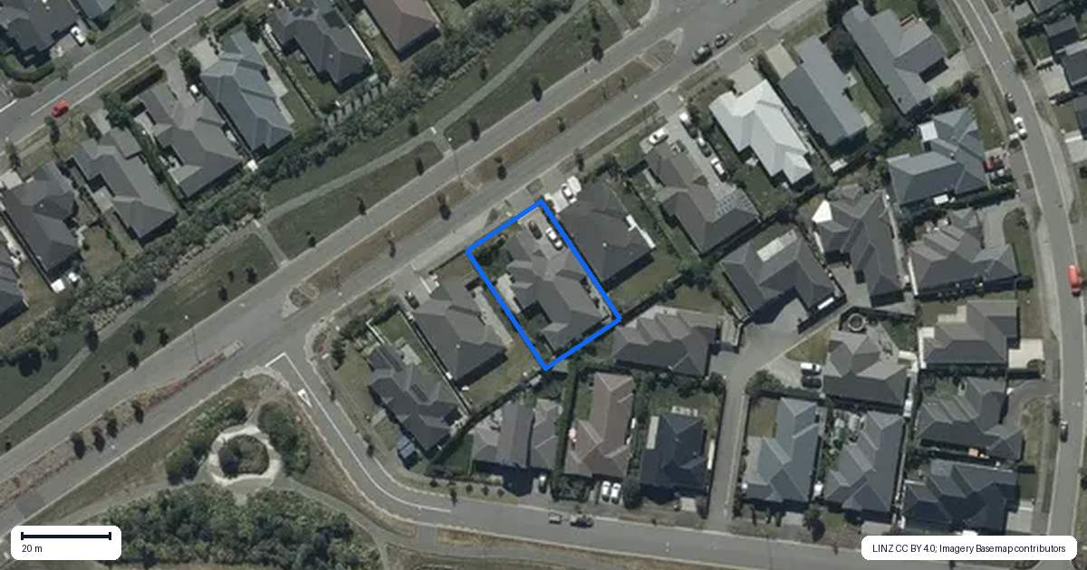Property context map for 8 The Runway, Wigram, Christchurch