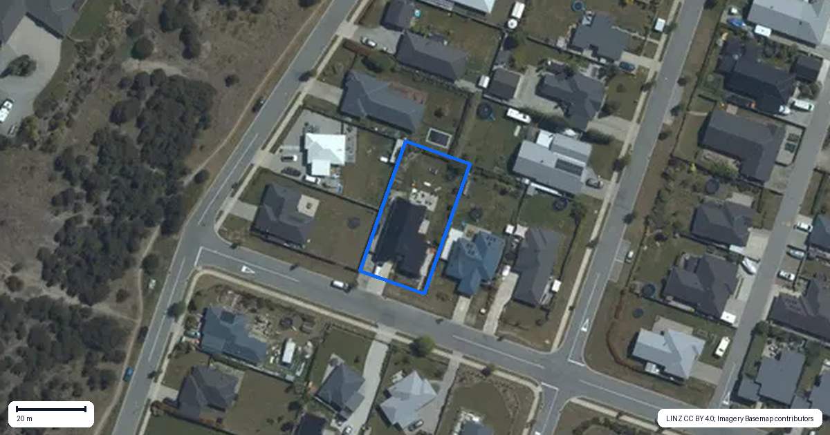 Property context map for 14 Quail Street, Albert Town, Wanaka