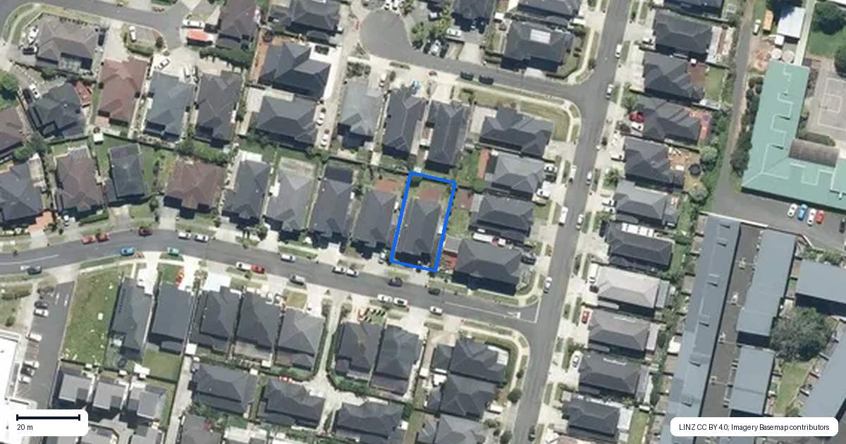 Property context map for 18 Listack Drive, Flat Bush, Auckland