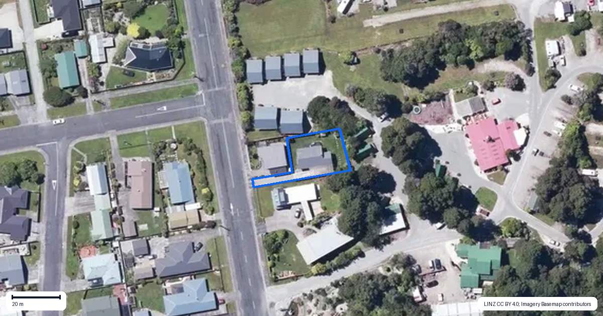 Property context map for 33 Domett Street, Westport