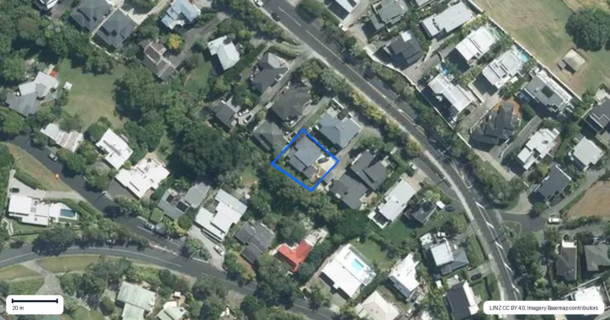 Property context map for 92A Beach Road, Castor Bay, Auckland