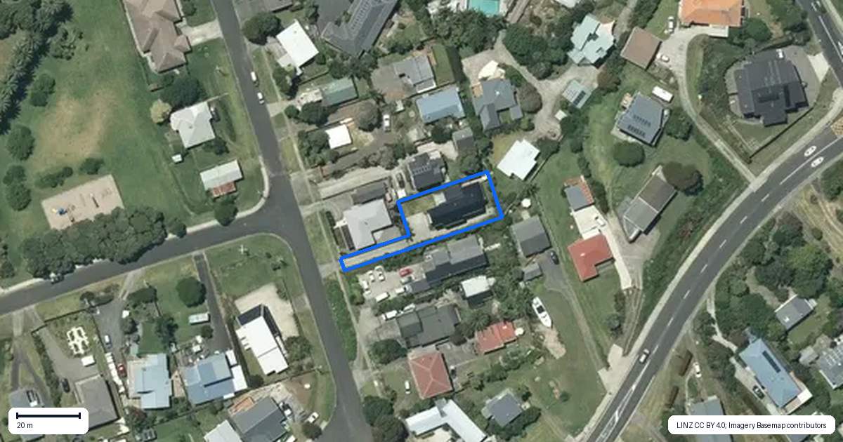 Property context map for 10A Tahuna Avenue, Raglan