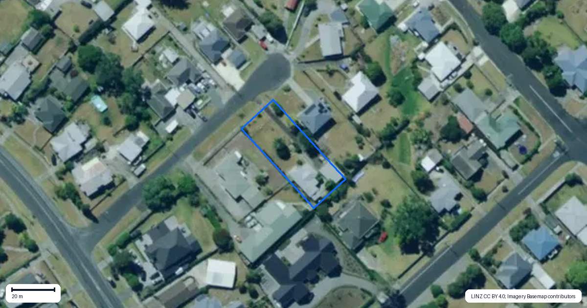 Property context map for 11 Earl Street, Dargaville