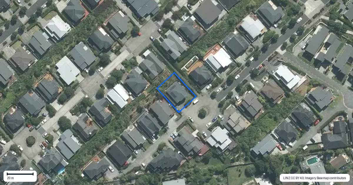 Property context map for 35 Remuremu Street, Long Bay, Auckland