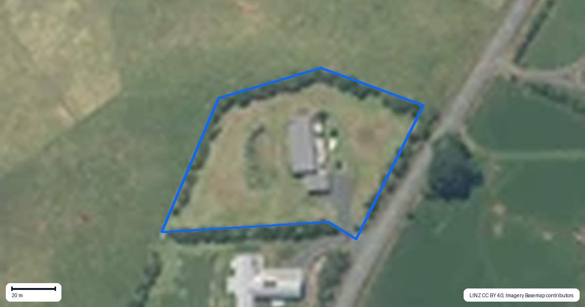 Property context map for 812 Ruapuke Road, Raglan