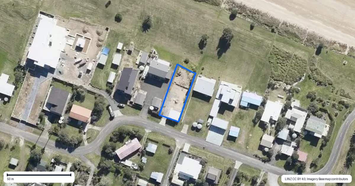 Property context map for 27 Adamson Road, Taipa