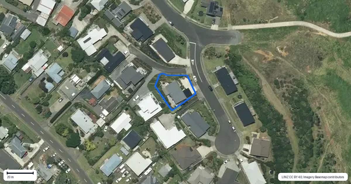 Property context map for 4 Mahana Place, Raglan