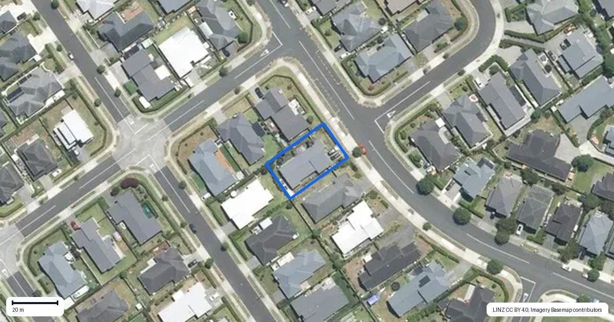 Property context map for 28 Kuhanui Drive, Karaka, Papakura
