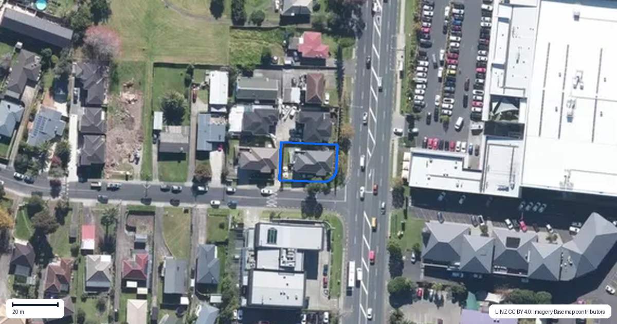 Property context map for 1A Daytona Road, Henderson, Auckland