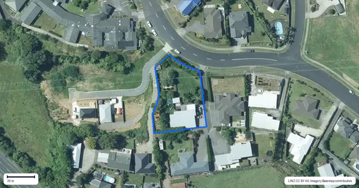 Property context map for 23 Heta Road, Highlands Park, New Plymouth