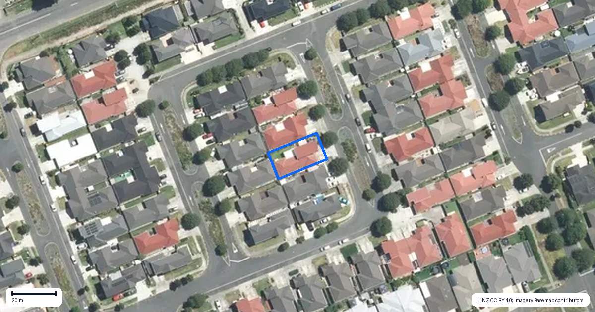 Property context map for 12 Whekau Drive, Takanini, Auckland