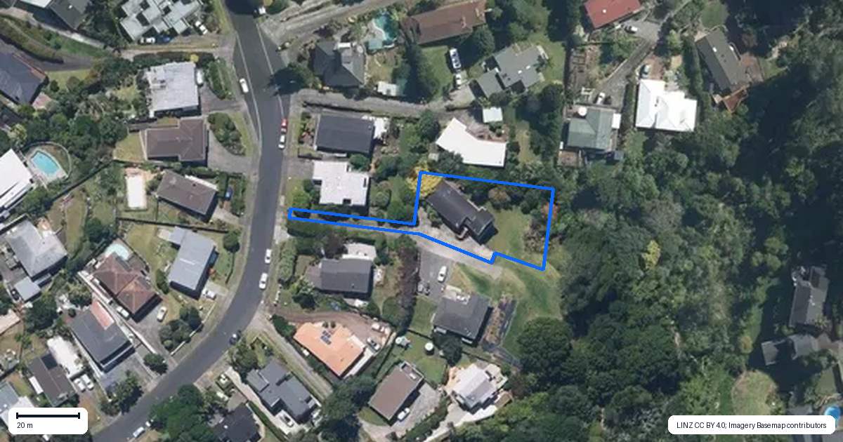 Property context map for 47 Haseler Crescent, Howick, Auckland