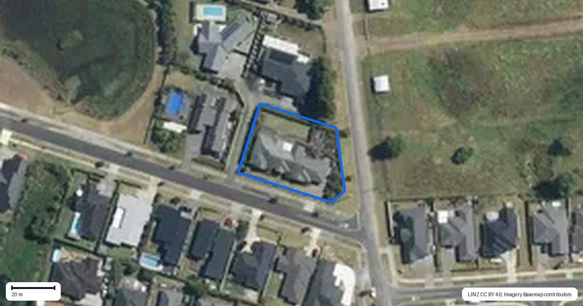 Property context map for 2 Parlane Drive, Huapai, Kumeu