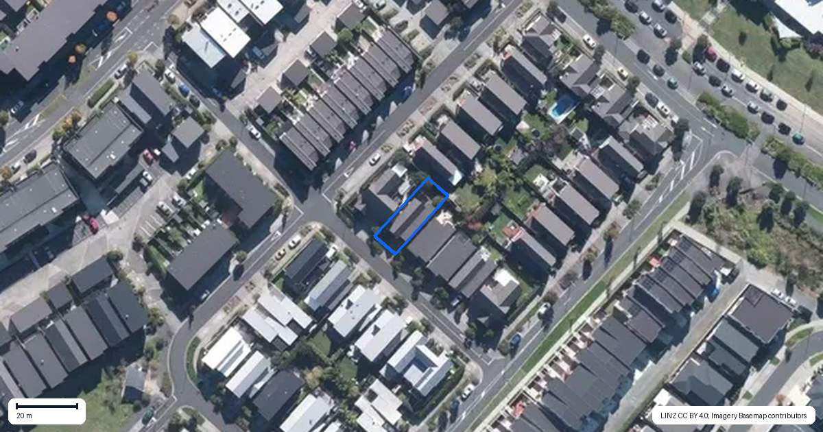 Property context map for 8 Harakeke Road, Hobsonville, Auckland