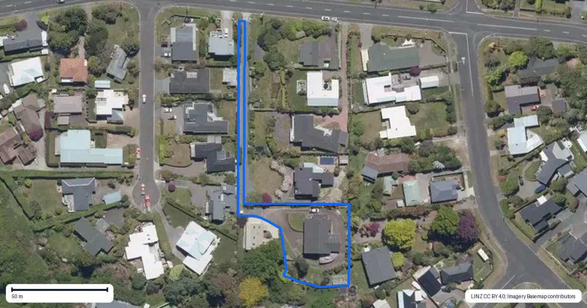 Property context map for 37 Shepherd Road, Waipahihi, Taupo