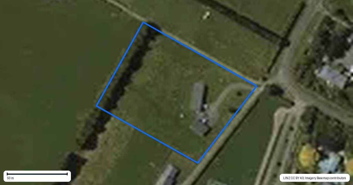 Property context map for 108 Gladstone Road, Levin