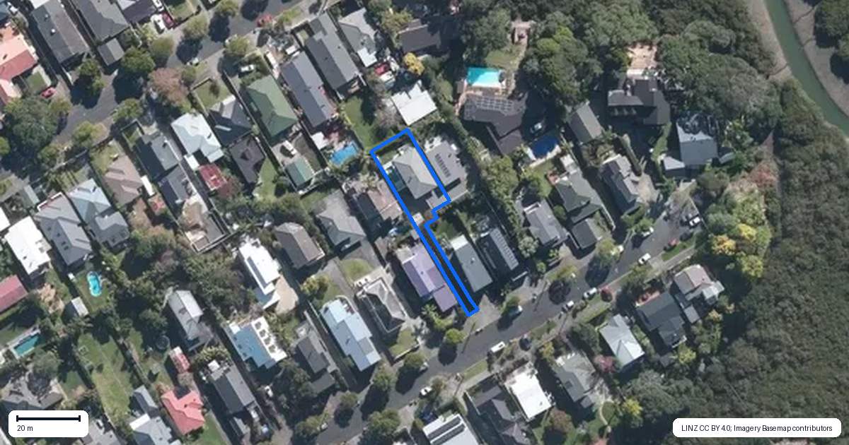 Property context map for 26A Newell Street, Point Chevalier, Auckland