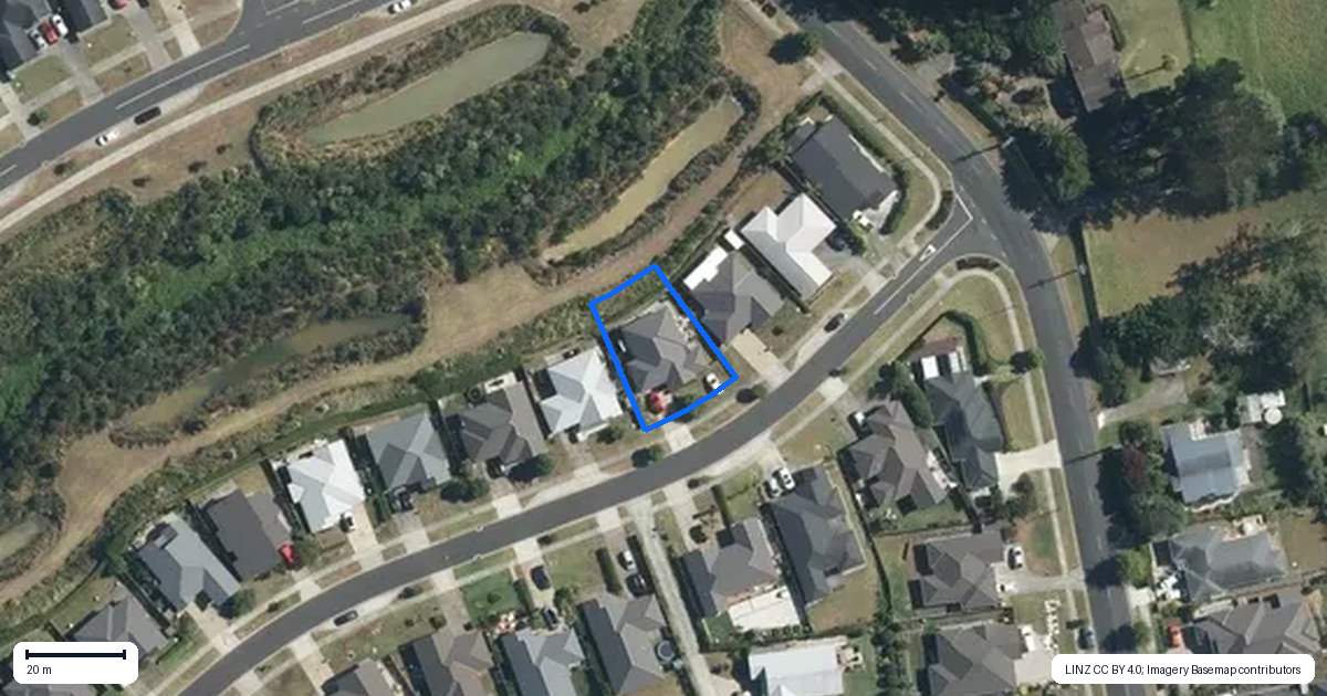 Property context map for 8 Ara Kakara Avenue, Huapai, Kumeu