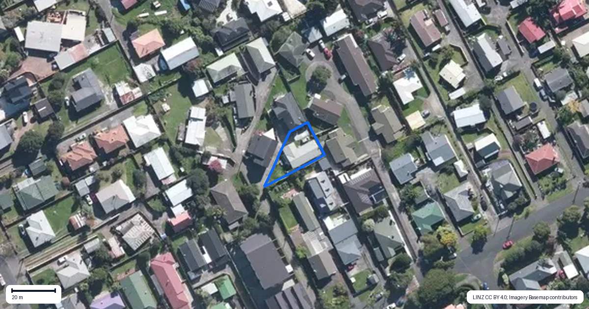 Property context map for 37 Canal Road, Avondale, Auckland