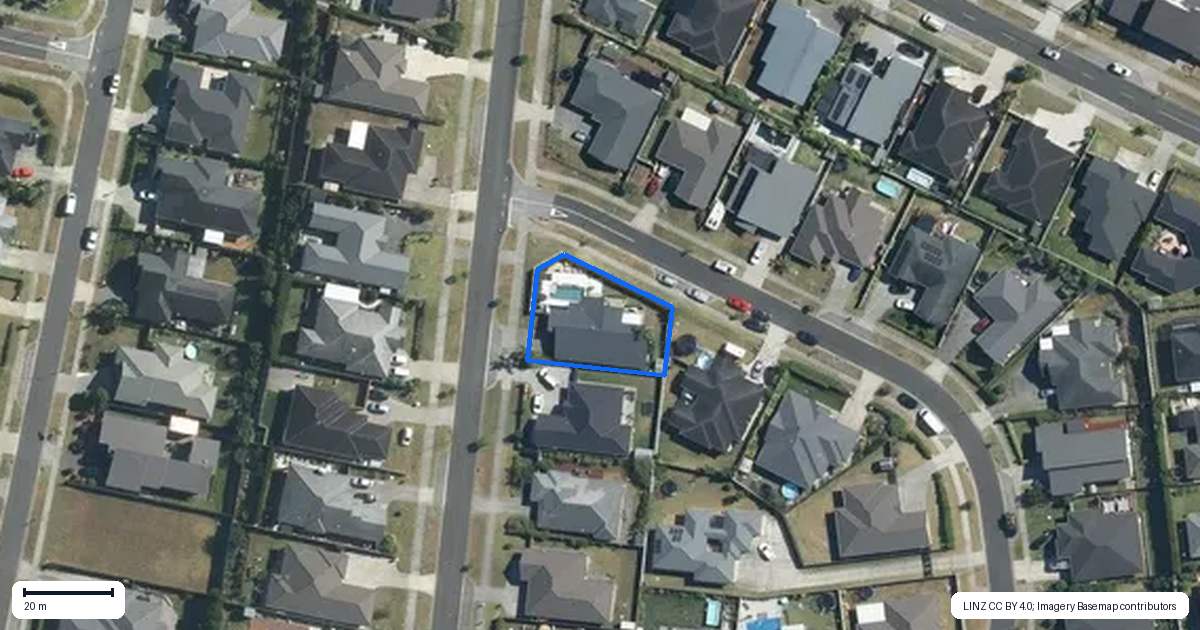 Property context map for 5 Hooton Drive, Huapai, Kumeu