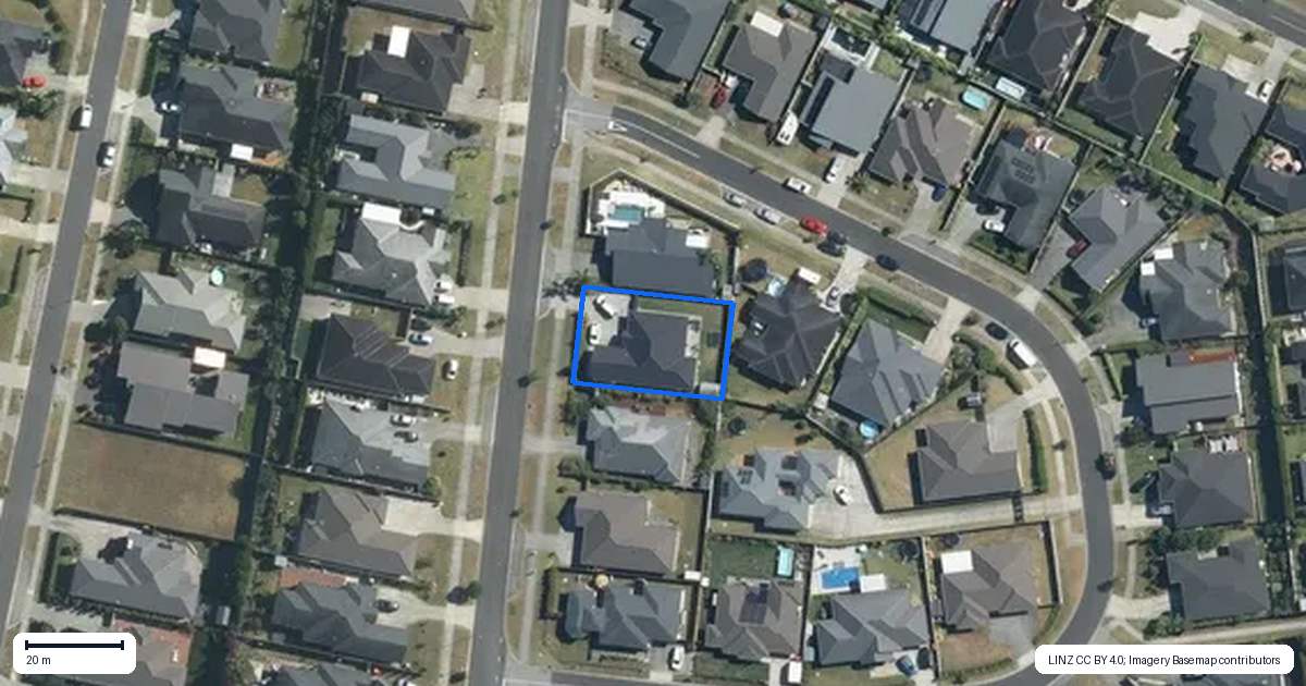 Property context map for 7 Hooton Drive, Huapai, Kumeu