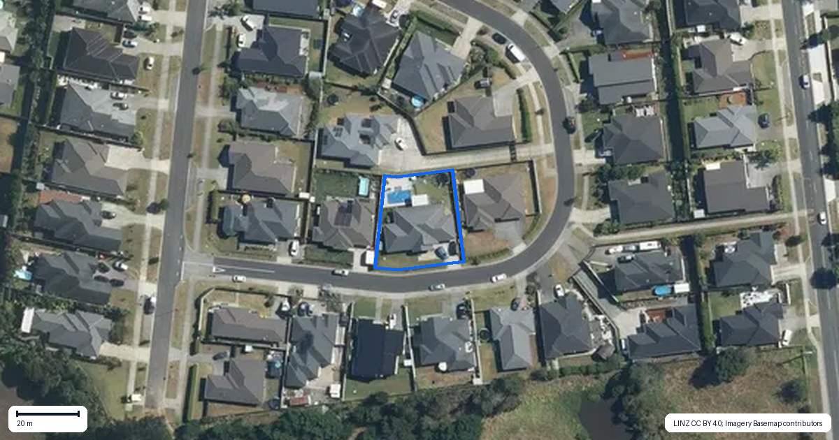 Property context map for 14 Remana Crescent, Huapai, Kumeu