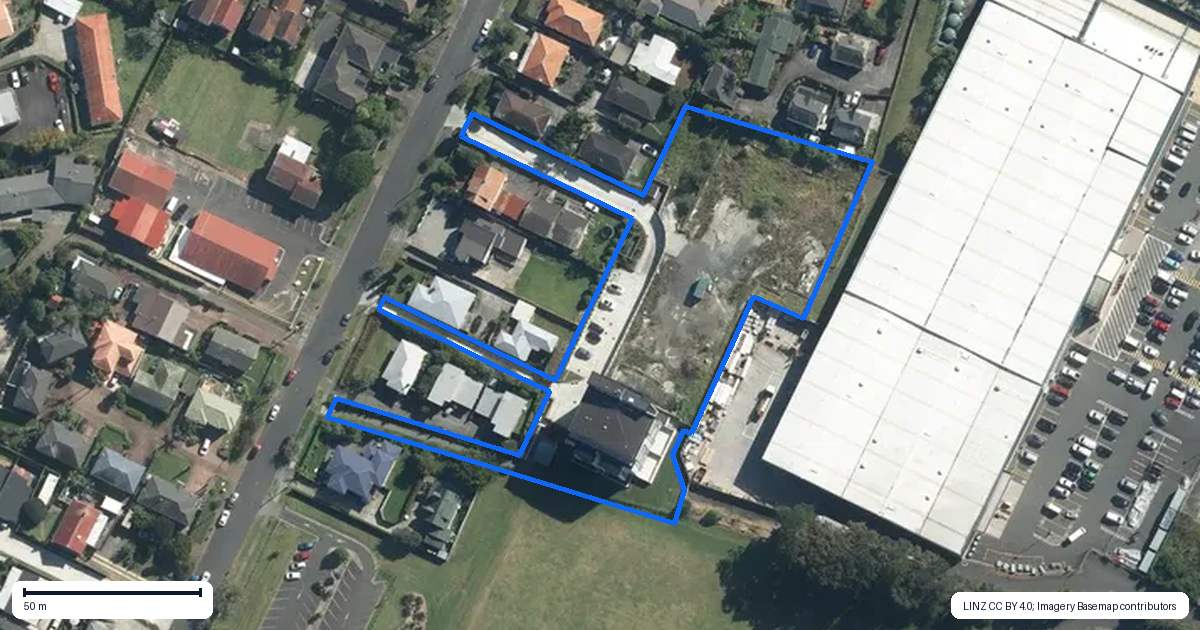 Property context map for G02/12 Barrack Road, Mount Wellington, Auckland
