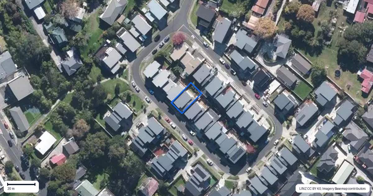 Property context map for 28 Sunshine Boulevard, Sunnyvale, Auckland