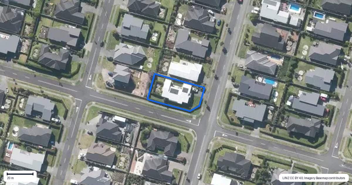Property context map for 22 Mahutonga Avenue, Beachlands, Auckland