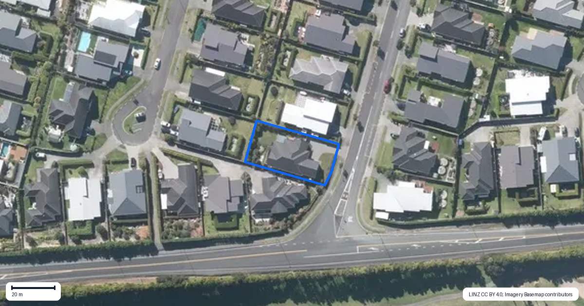Property context map for 4 Mahutonga Avenue, Beachlands, Auckland