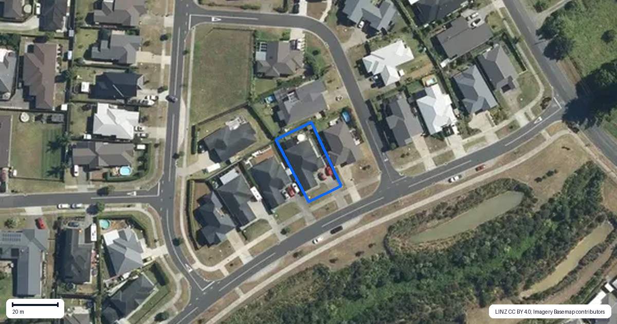 Property context map for 12 Huarahi Pai Road, Huapai, Kumeu