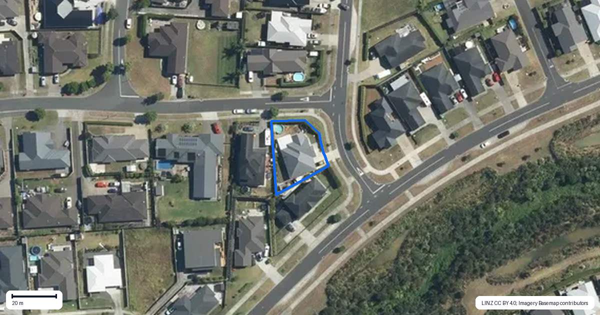 Property context map for 18 Aro Mato Place, Huapai, Kumeu