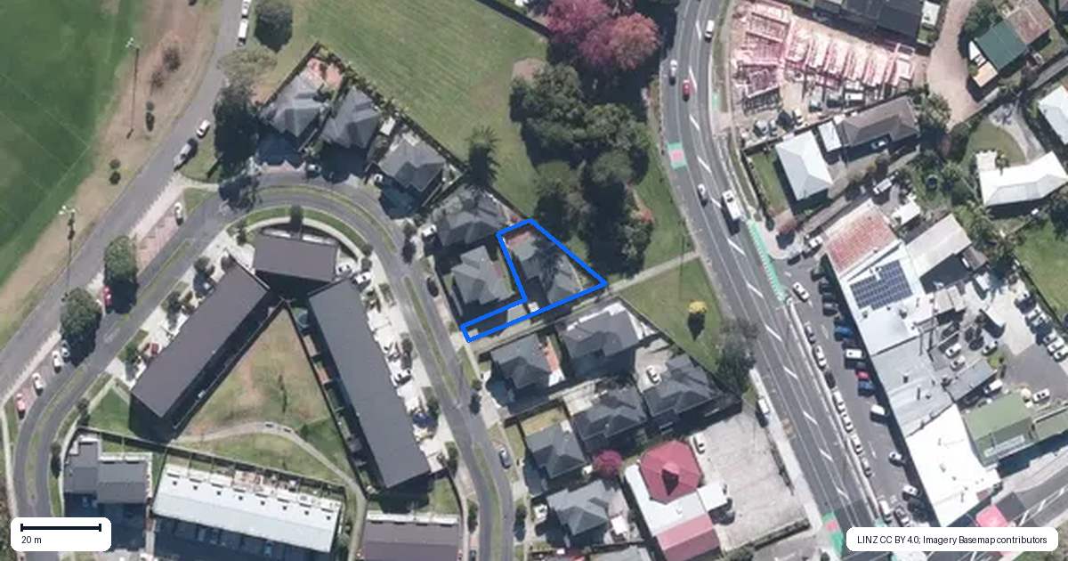 Property context map for 45 Bordeaux Parade, Te Atatu South, Auckland