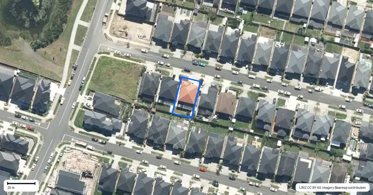 Property context map for 9 Tinaku Road, Flat Bush, Auckland
