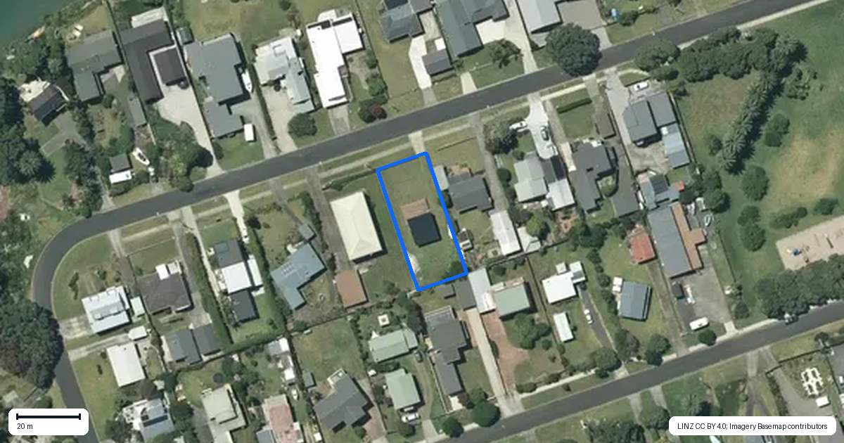 Property context map for 24 Nihinihi Avenue, Raglan