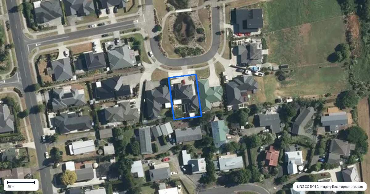 Property context map for 14 Kahika Grove, Huapai, Kumeu