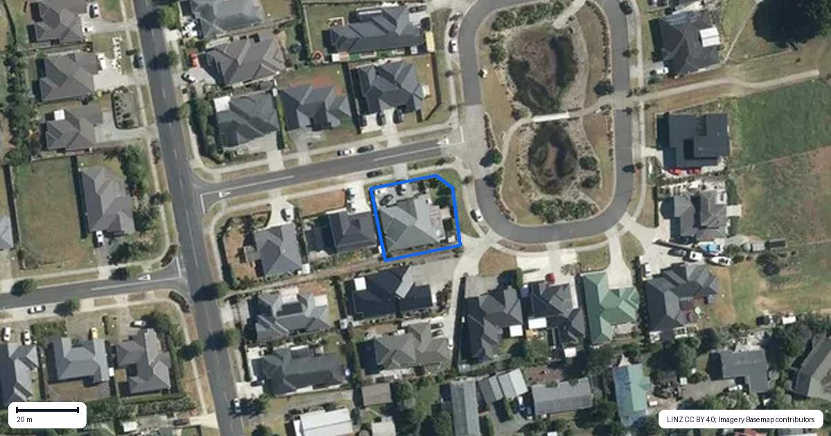 Property context map for 6 Kahika Grove, Huapai, Kumeu