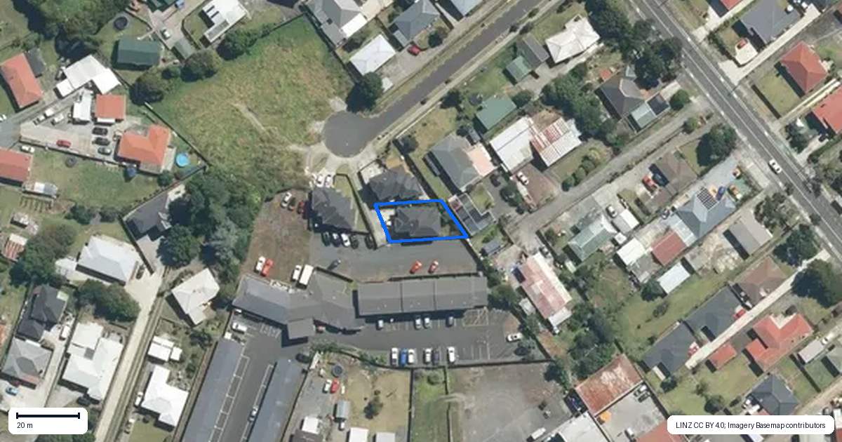 Property context map for 2A Tirau Place, Mangere, Auckland
