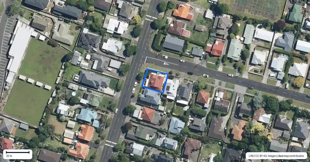 Property context map for 37 Renfrew Avenue, Sandringham, Auckland