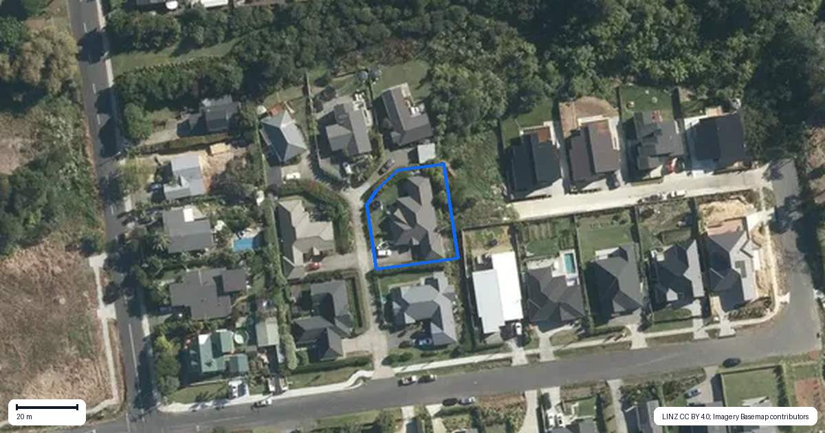 Property context map for 4 Norglen Lane, Riverhead