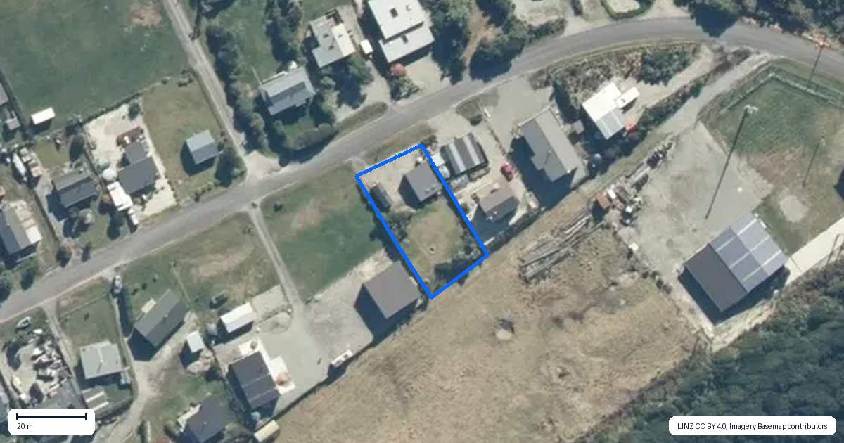 Property context map for 62 Johnston Crescent, Haast