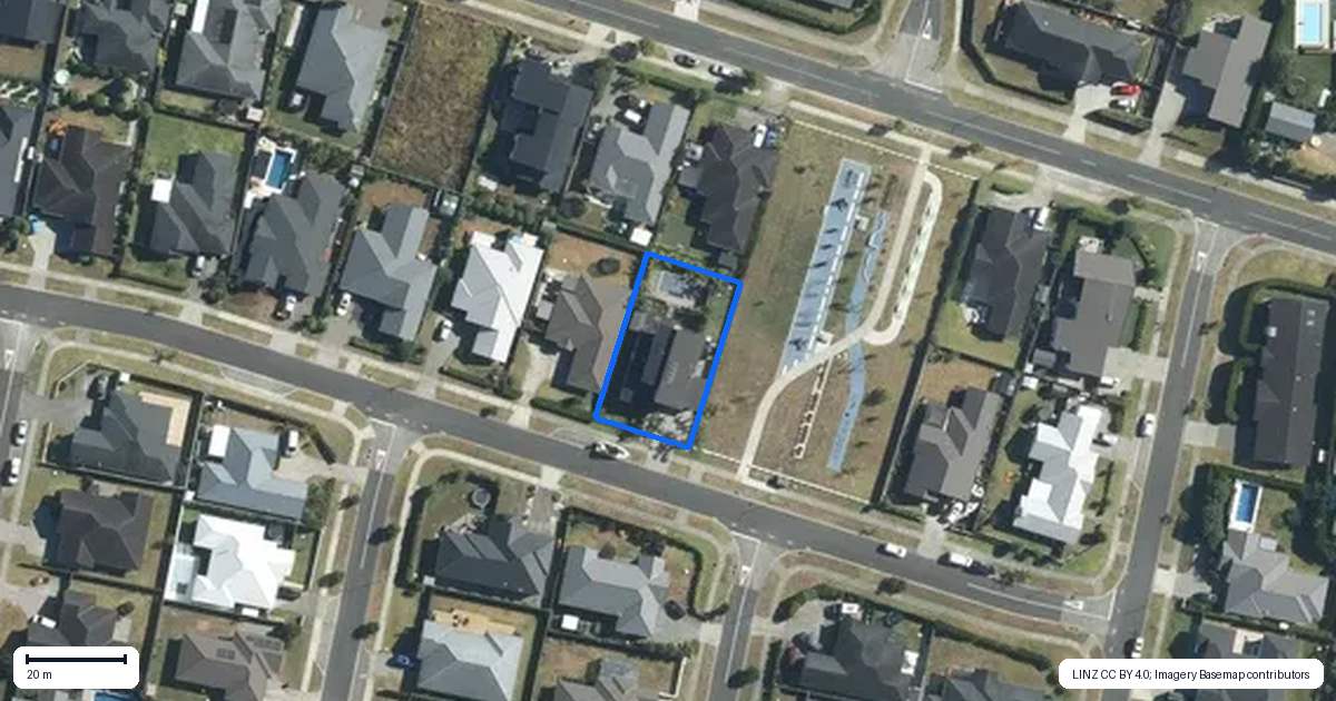 Property context map for 8 Korako Drive, Kumeu