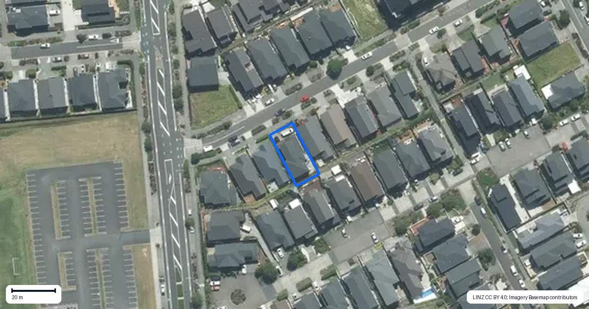 Property context map for 32 Windlass Street, Long Bay, Auckland