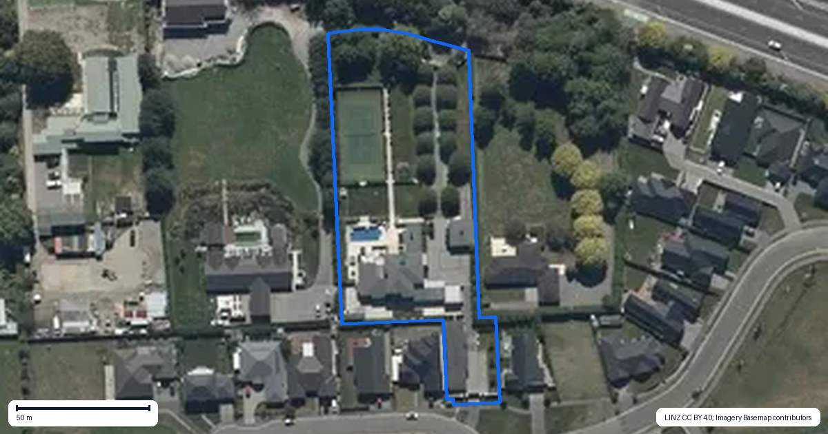 Property context map for 288 Queen Elizabeth II Drive, Mairehau, Christchurch