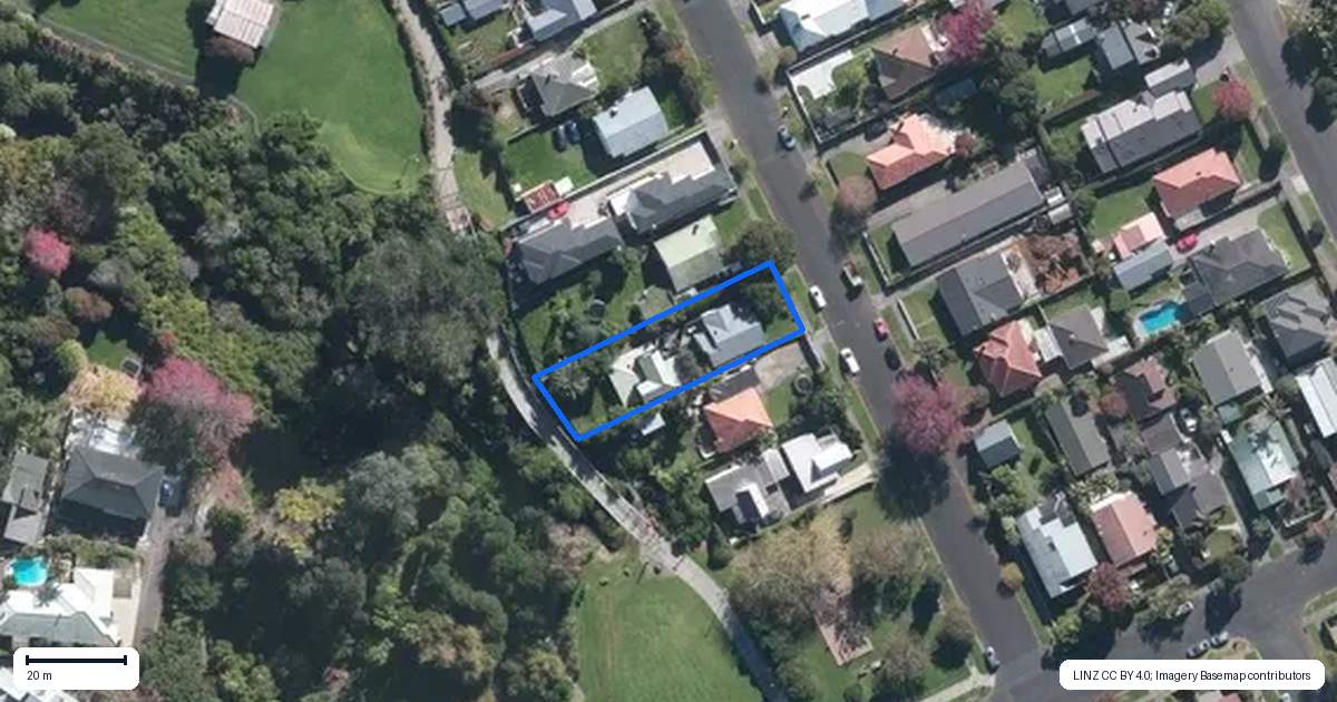 Property context map for 6 Phyllis Street, Mount Albert, Auckland