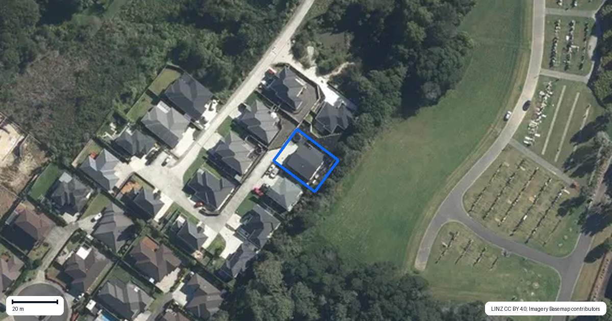 Property context map for 24 Springhill Lane, Sunnyvale, Auckland