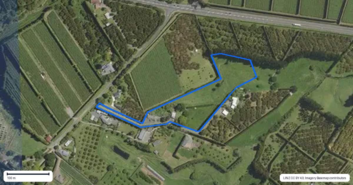 Property context map for 27 Walker Road West, Aongatete