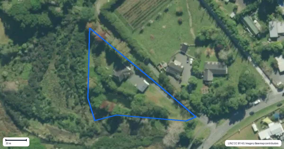 Property context map for 114 Moir Street, Mangawhai